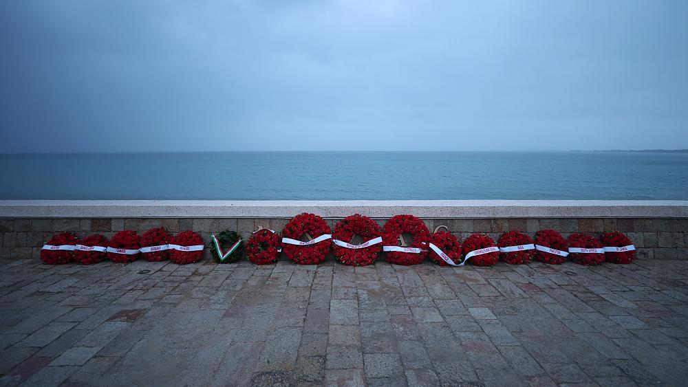 Australia and New Zealand commemorate war dead on Anzac Day