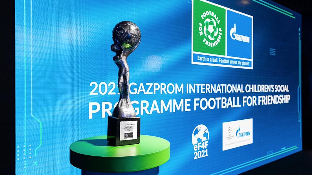 Kids initiative 'Football for Friendship' draws teams for this year’s eWorld Championship