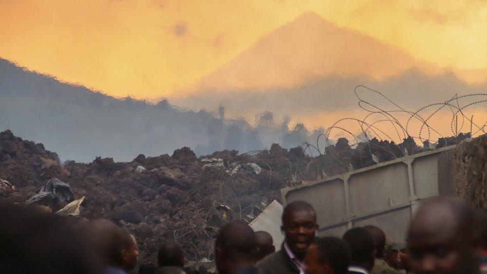 Congo volcano kills 15 people, thousands of others flee